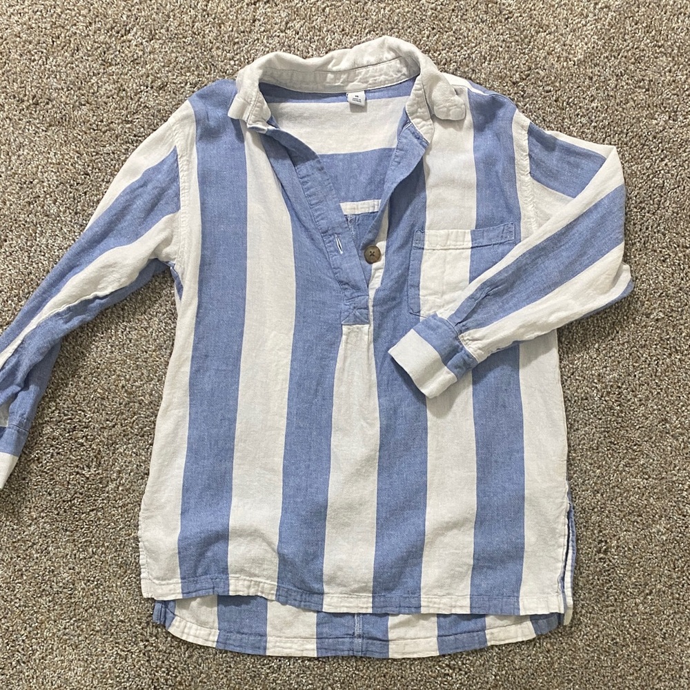 Old Navy Blue and White Button Down Shirt